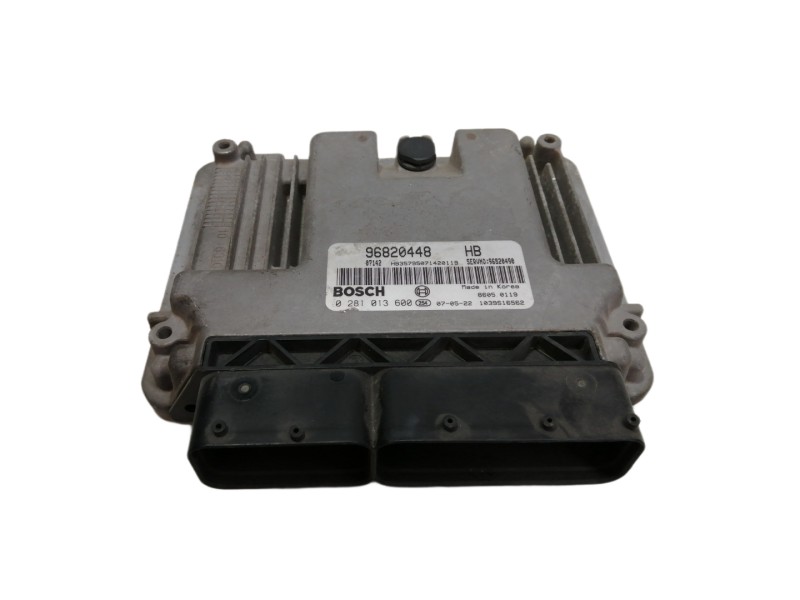 Recambio de centralita motor uce para chevrolet nubira berlina cdx referencia OEM IAM 0281013600 HB35795071420119 96820490 07142
