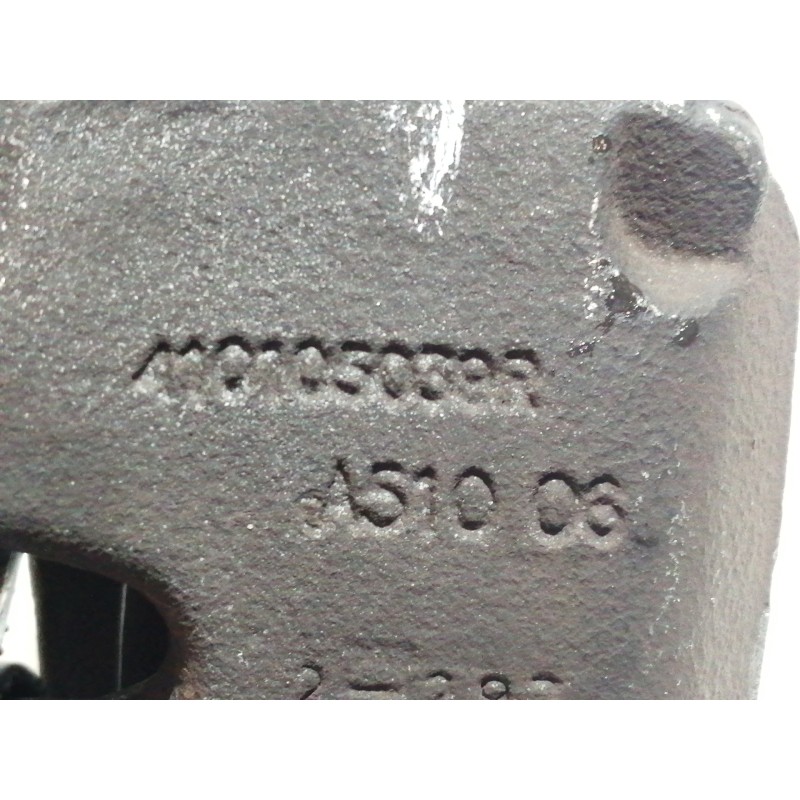 Recambio de pinza freno delantera izquierda para renault master kombi l2h2 3,3t referencia OEM IAM 410105039R  
