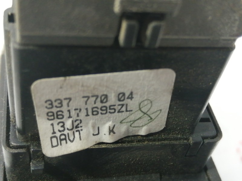 Recambio de mando multifuncion para peugeot 306 berlina 3/5 puertas (s1) style d referencia OEM IAM 9623337580  