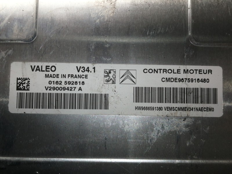 Recambio de centralita motor uce para citroën c3 lx referencia OEM IAM 0162592818 9666591380 V29009427A