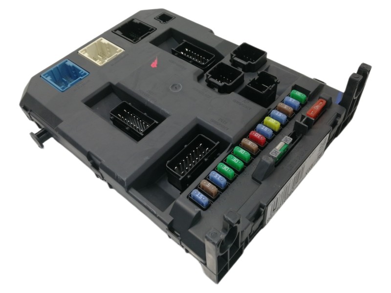 Recambio de centralita motor uce para citroën c3 lx referencia OEM IAM 0162592818 9666591380 V29009427A