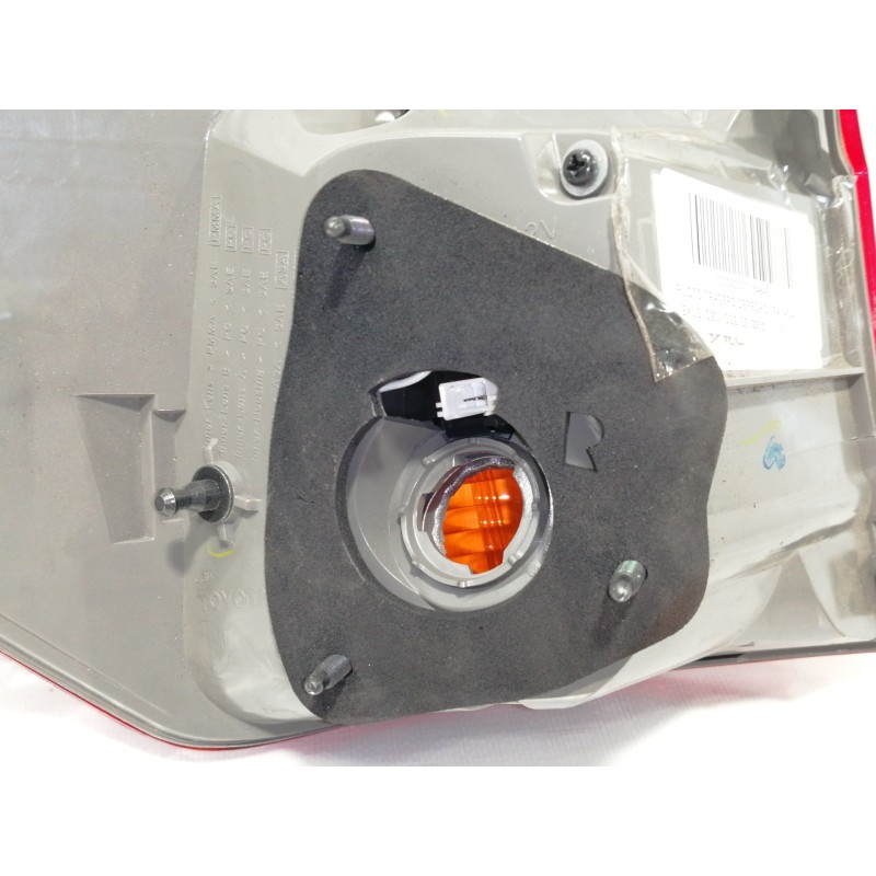 Recambio de piloto trasero derecho para lexus is200 (ds2/is2) 220d referencia OEM IAM 8155153162  SIN PORTALAMPARAS