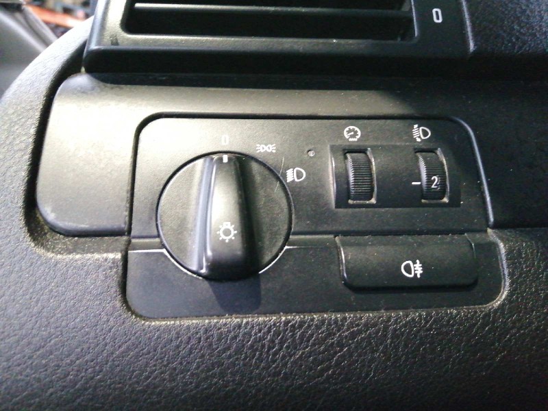 Recambio de mando luces para bmw serie 3 berlina (e46) 320d referencia OEM IAM 61316907944 086480060 