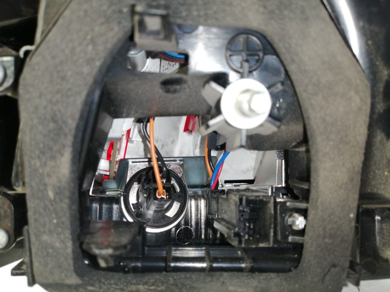 Recambio de piloto trasero izquierdo para peugeot 3008 active referencia OEM IAM 9810477180 P8481550101 