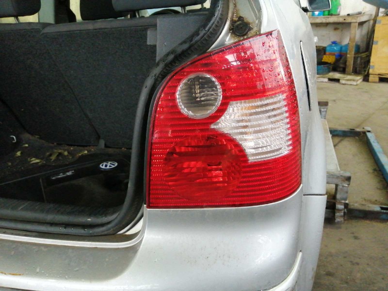 Recambio de piloto trasero derecho para volkswagen polo (9n1) conceptline referencia OEM IAM 6Q6945258A 6Q6945112A 