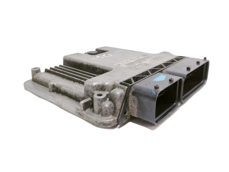 Recambio de centralita motor uce para opel insignia berlina cosmo referencia OEM IAM 55573539 0281015774 / 55573560 1039534068 /