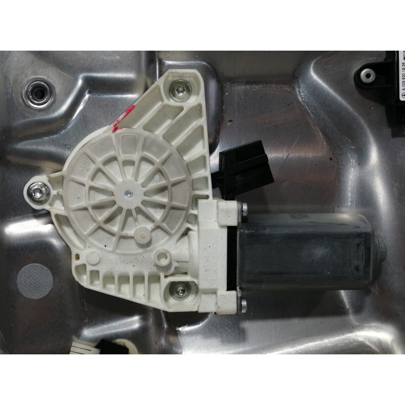 Recambio de elevalunas delantero derecho para mercedes-benz clase s (w221) berlina 320 / 350 cdi (221.022) referencia OEM IAM 99