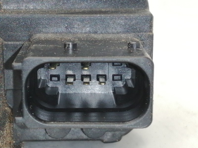 Recambio de cerradura puerta delantera derecha para opel insignia berlina cosmo referencia OEM IAM 13503150 3023754E01S 00517892