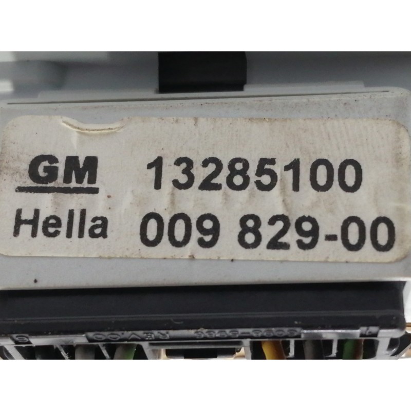 Recambio de luz interior para opel insignia berlina cosmo referencia OEM IAM 13285100 00982900 316627975