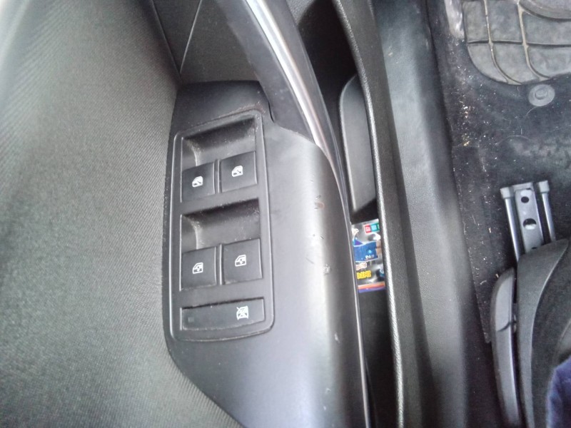 Recambio de mando elevalunas delantero izquierdo para opel insignia berlina cosmo referencia OEM IAM 13222224 13301743 / 211426 