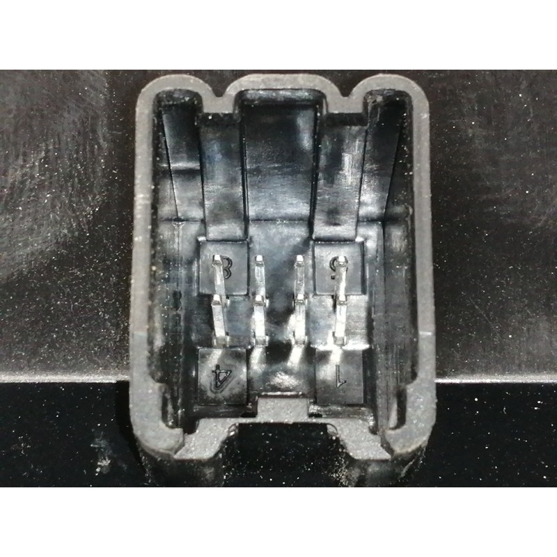 Recambio de mando elevalunas delantero izquierdo para opel insignia berlina cosmo referencia OEM IAM 13222224 13301743 / 211426 