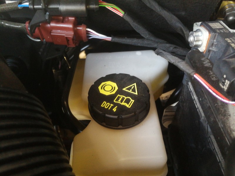 Recambio de bomba freno para volkswagen polo advance referencia OEM IAM 2Q1611301 A002P442 