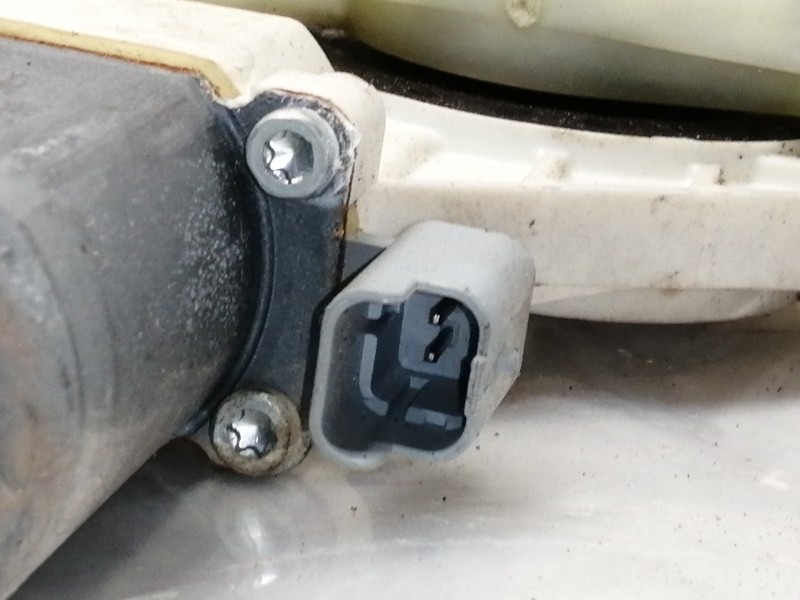 Recambio de elevalunas delantero derecho para nissan micra c+c (ck12e) acenta referencia OEM IAM 0130822318  