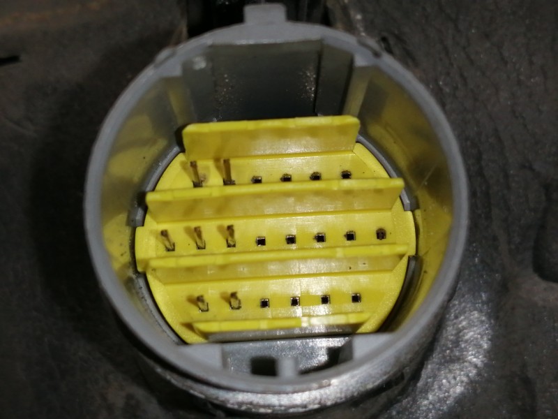 Recambio de retrovisor izquierdo para renault laguna ii grandtour (kg0) dynamique referencia OEM IAM 014128  