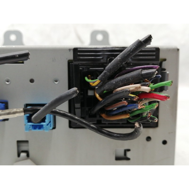 Recambio de sistema audio / radio cd para opel insignia berlina cosmo referencia OEM IAM 13321590 7612004305 13321590