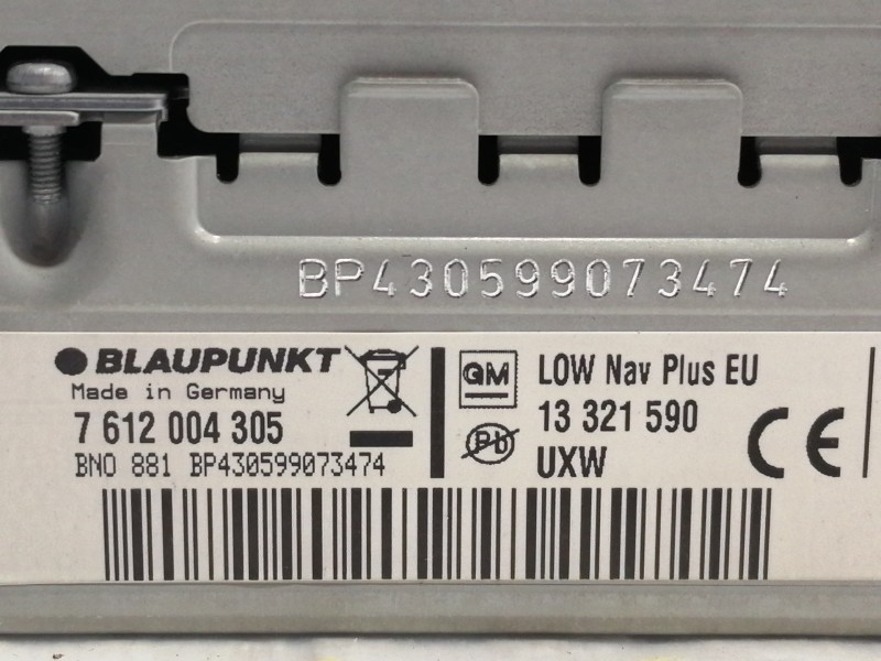 Recambio de sistema audio / radio cd para opel insignia berlina cosmo referencia OEM IAM 13321590 7612004305 13321590