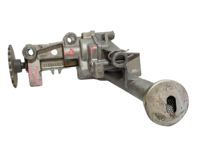 Recambio de bomba aceite para renault megane ii berlina 3p confort authentique referencia OEM IAM 7700600252  