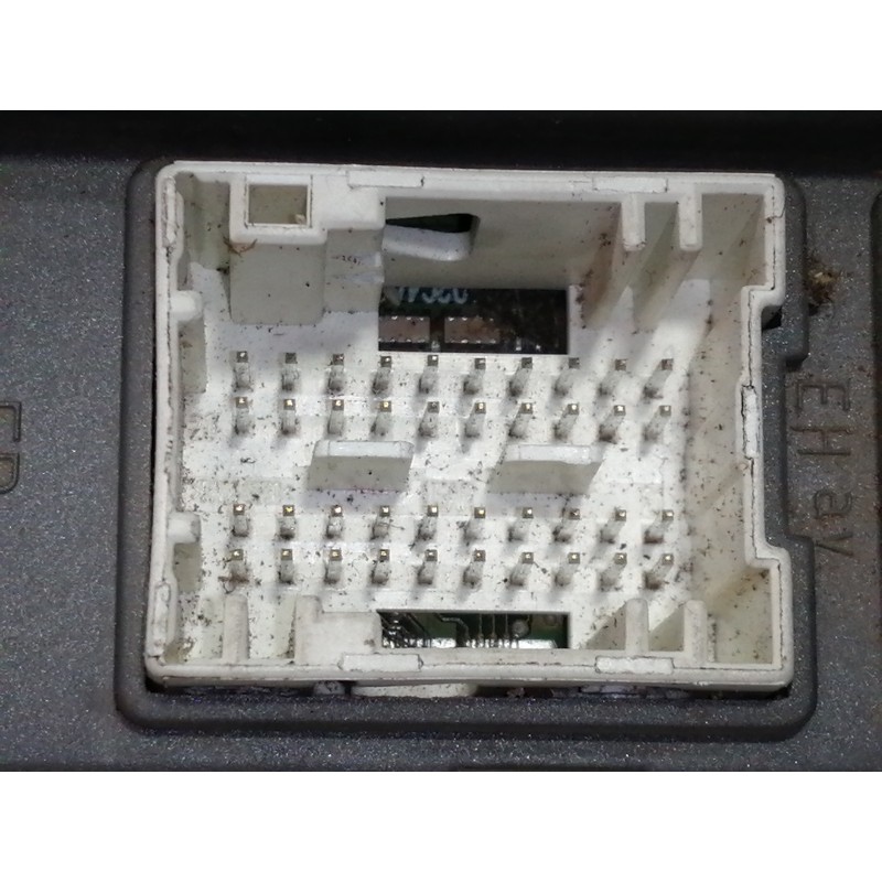 Recambio de caja reles / fusibles para citroën c5 berlina 2.0 hdi sx referencia OEM IAM 9637466180  