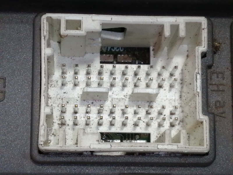 Recambio de caja reles / fusibles para citroën c5 berlina 2.0 hdi sx referencia OEM IAM 9637466180  