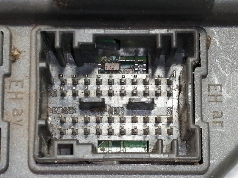 Recambio de caja reles / fusibles para citroën c5 berlina 2.0 hdi sx referencia OEM IAM 9637466180  