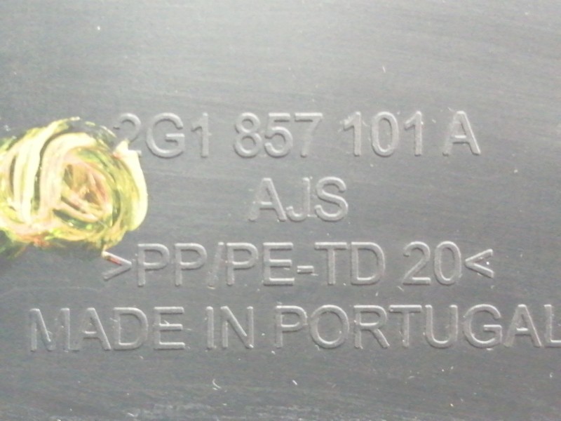 Recambio de guantera para volkswagen polo advance referencia OEM IAM 2G1857097G82V 2G1857097 2G1857097G82V 2G1857101A 2G1857101 