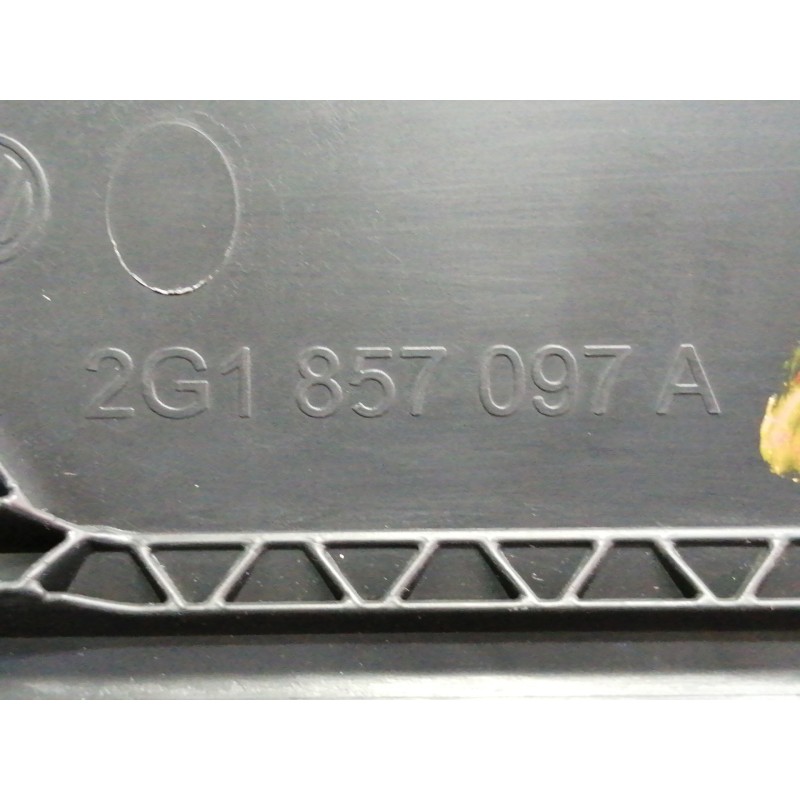 Recambio de guantera para volkswagen polo advance referencia OEM IAM 2G1857097G82V 2G1857097 2G1857097G82V 2G1857101A 2G1857101 