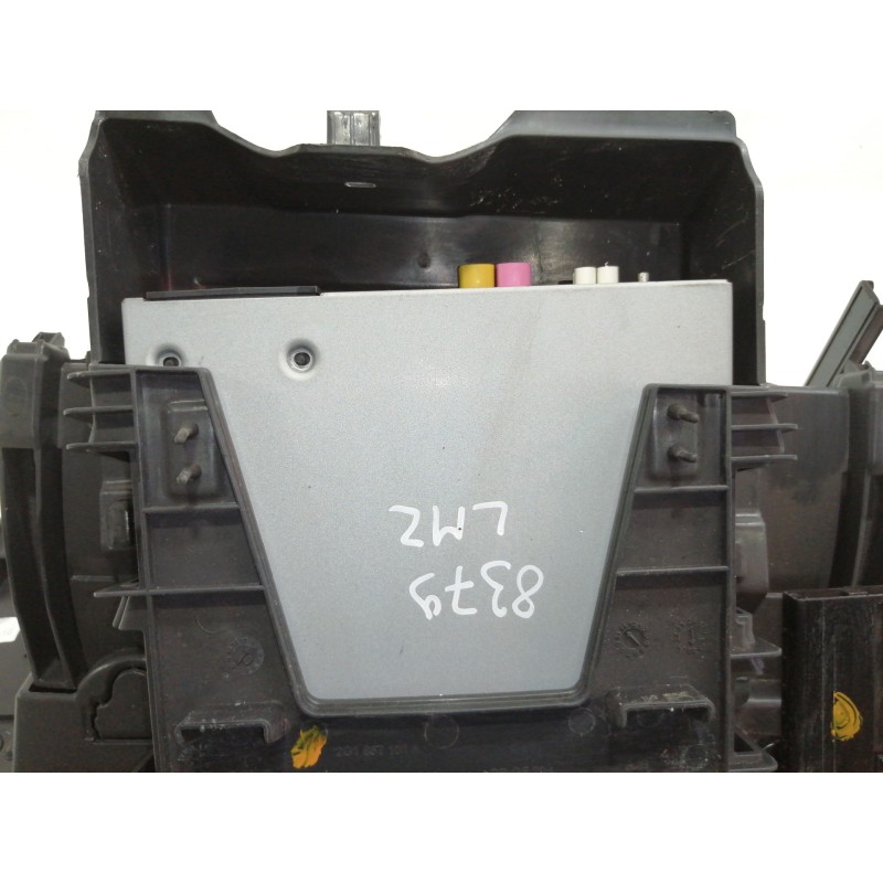 Recambio de guantera para volkswagen polo advance referencia OEM IAM 2G1857097G82V 2G1857097 2G1857097G82V 2G1857101A 2G1857101 