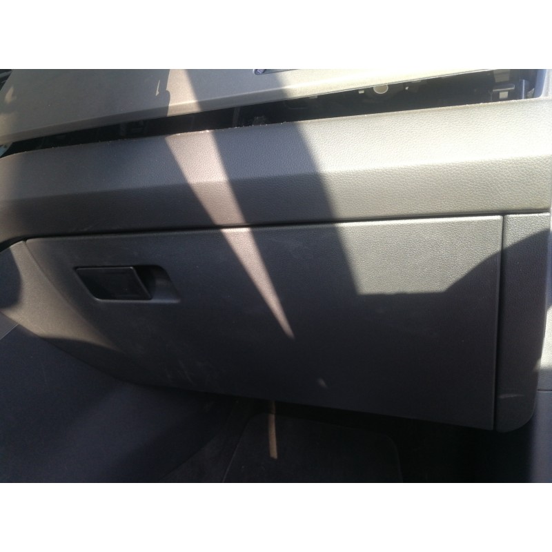 Recambio de guantera para volkswagen polo advance referencia OEM IAM 2G1857097G82V 2G1857097 2G1857097G82V 2G1857101A 2G1857101 