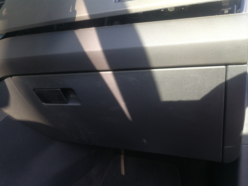 Recambio de guantera para volkswagen polo advance referencia OEM IAM 2G1857097G82V 2G1857097 2G1857097G82V 2G1857101A 2G1857101 