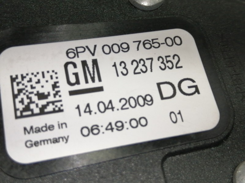 Recambio de potenciometro pedal para opel insignia berlina cosmo referencia OEM IAM 13237352  