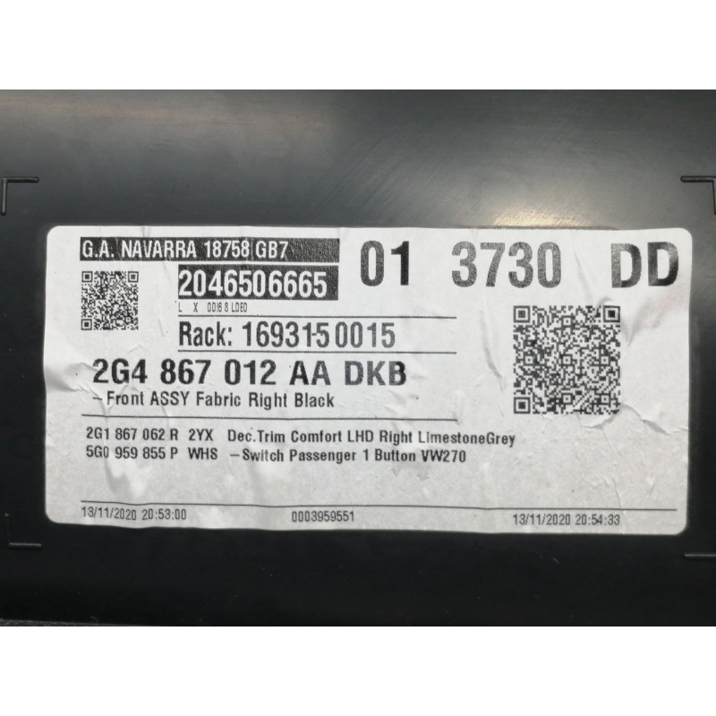 Recambio de guarnecido puerta delantera derecha para volkswagen polo advance referencia OEM IAM 2G4867012 156142371XX / 2G486701