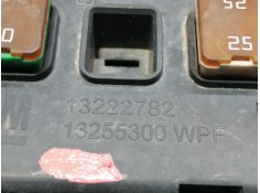 Recambio de caja reles / fusibles para opel insignia berlina cosmo referencia OEM IAM 13222782   2