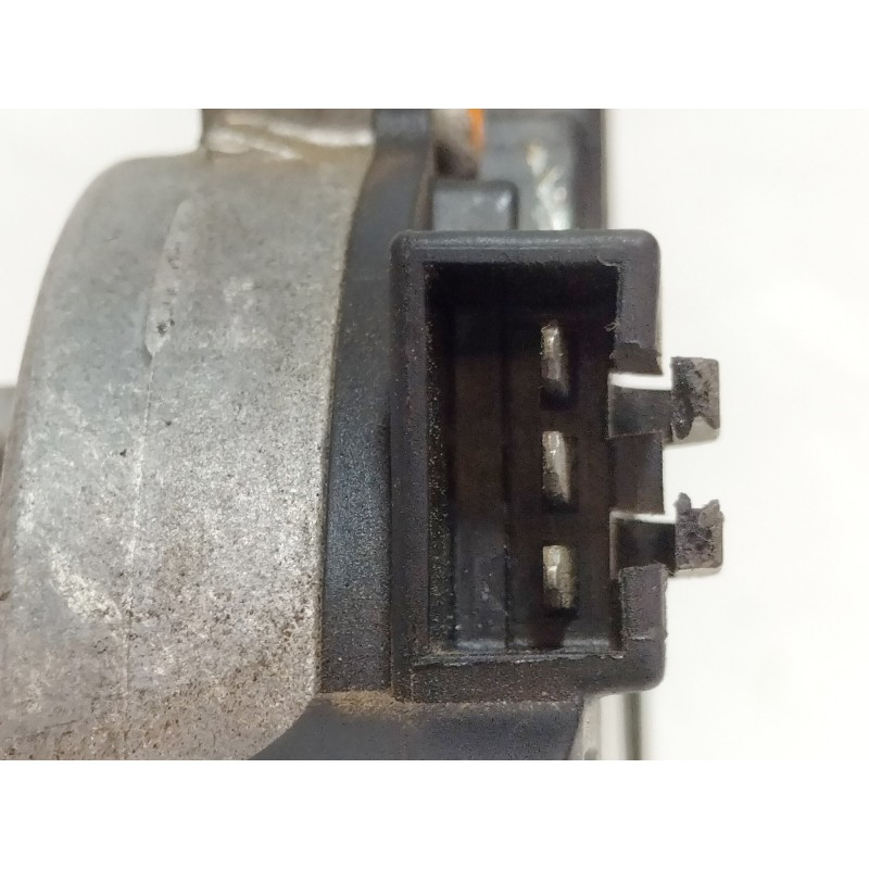 Recambio de motor limpia trasero para opel astra gtc enjoy referencia OEM IAM 13105981  