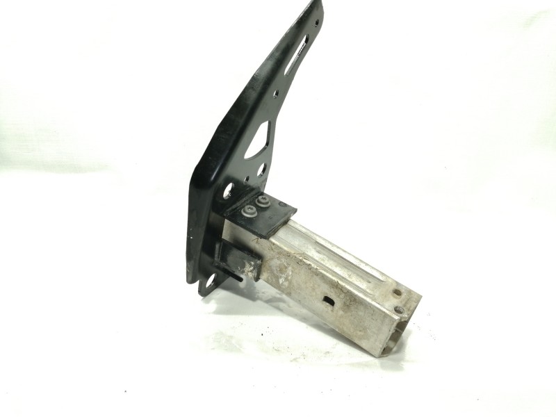 Recambio de refuerzo paragolpes delantero para audi a6 berlina (4f2) 2.0 tdi referencia OEM IAM 4F0807133  