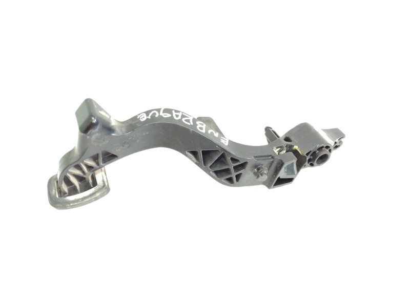 Recambio de pedal embrague para toyota yaris 1.0 cat referencia OEM IAM   