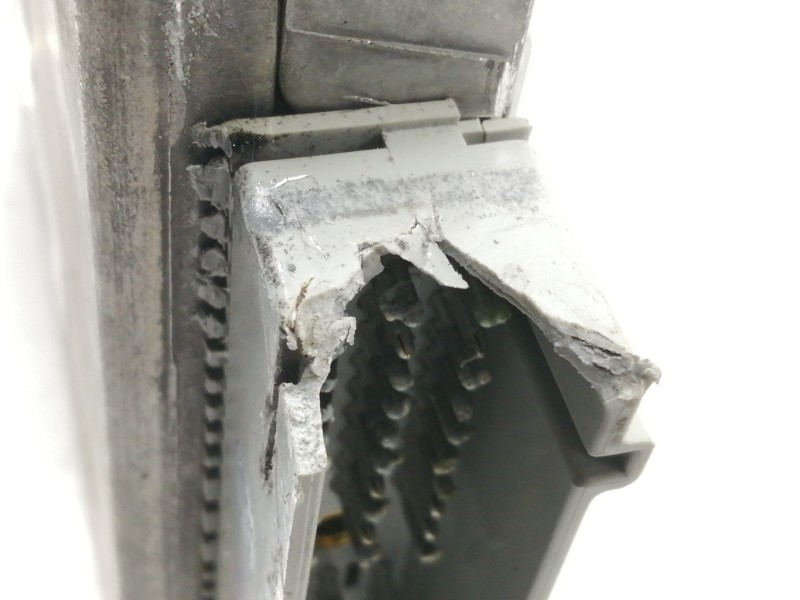 Recambio de centralita motor uce para ford focus berlina (cak) trend referencia OEM IAM 98AB12A650CXG  