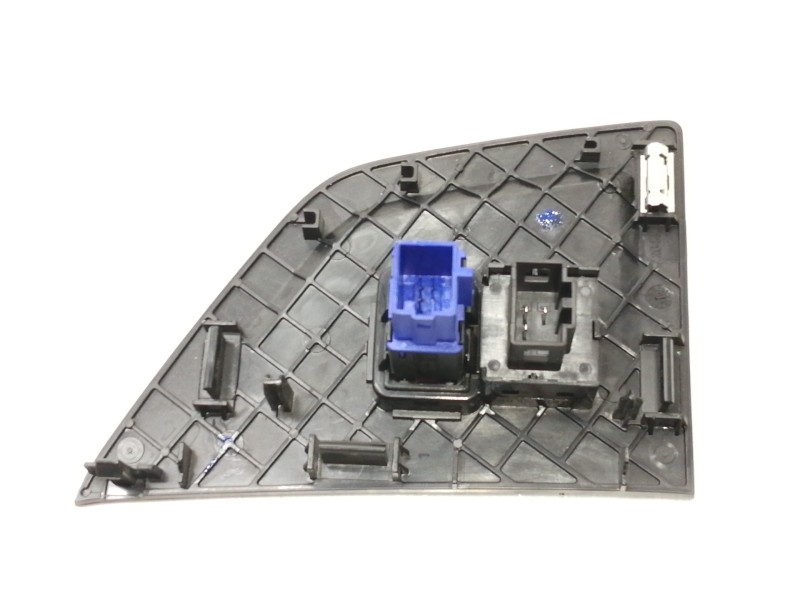 Recambio de warning para volkswagen polo advance referencia OEM IAM 2G1919225RDY 2G0953509KQ 