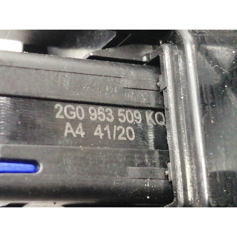 Recambio de warning para volkswagen polo advance referencia OEM IAM 2G1919225RDY 2G0953509KQ 