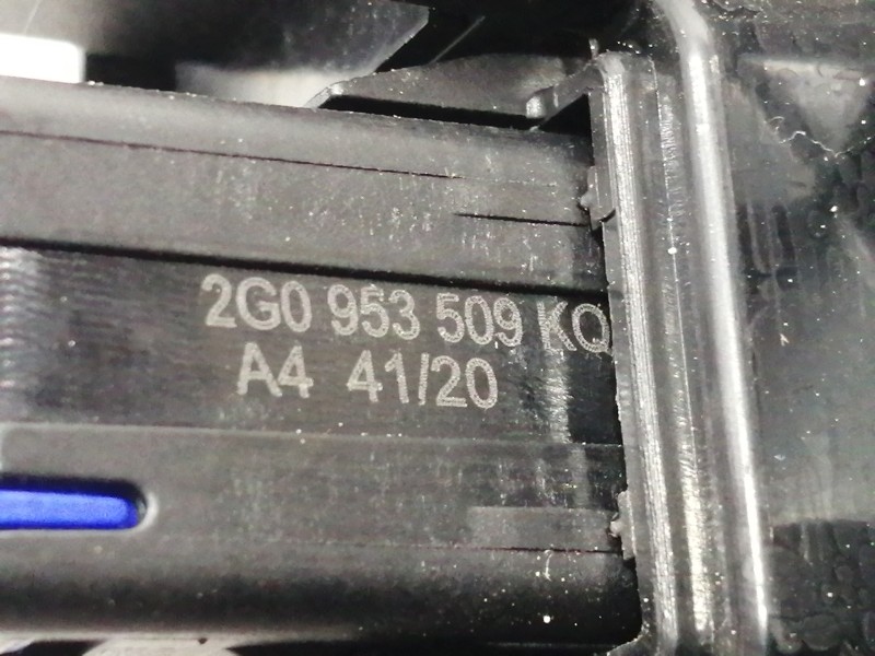 Recambio de warning para volkswagen polo advance referencia OEM IAM 2G1919225RDY 2G0953509KQ 