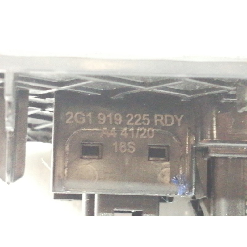 Recambio de warning para volkswagen polo advance referencia OEM IAM 2G1919225RDY 2G0953509KQ 