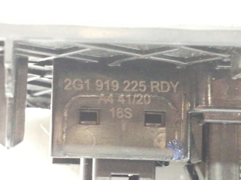 Recambio de warning para volkswagen polo advance referencia OEM IAM 2G1919225RDY 2G0953509KQ 