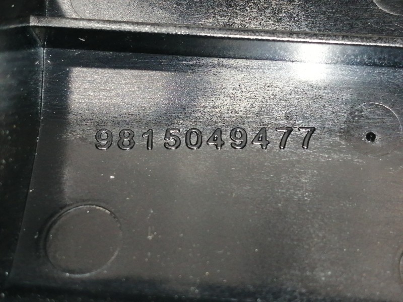 Recambio de guarnecidos palanca cambio para peugeot 3008 active referencia OEM IAM 9804007480 1010869709 / 9810593577 / 98150494