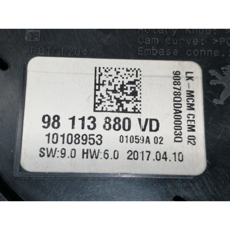 Recambio de guarnecidos palanca cambio para peugeot 3008 active referencia OEM IAM 9804007480 1010869709 / 9810593577 / 98150494