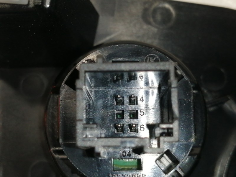 Recambio de guarnecidos palanca cambio para peugeot 3008 active referencia OEM IAM 9804007480 1010869709 / 9810593577 / 98150494