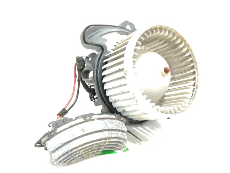 Recambio de motor calefaccion para opel adam glam ecoflex referencia OEM IAM 13293624  