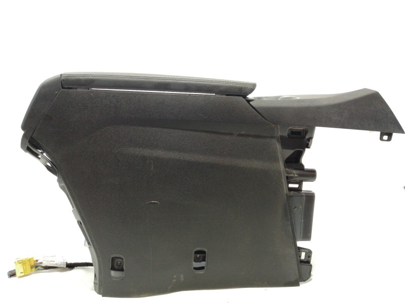 Recambio de apoyabrazos central para peugeot 3008 active referencia OEM IAM 21320456 21320456 9817435880