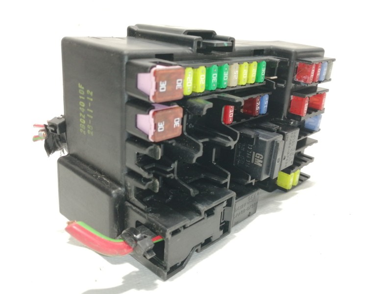 Recambio de caja reles / fusibles para opel adam glam ecoflex referencia OEM IAM 2B0Z4010F  