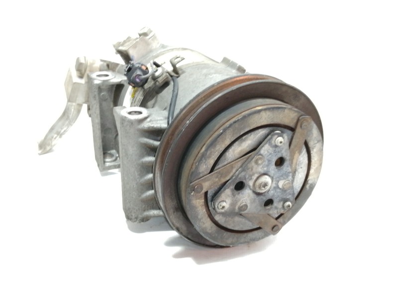 Recambio de compresor aire acondicionado para nissan almera (n16/e) acenta referencia OEM IAM 92600BN310  