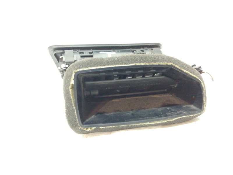 Recambio de rejilla aireadora para volkswagen passat lim. (362) edition bluemotion referencia OEM IAM 3AC819701  