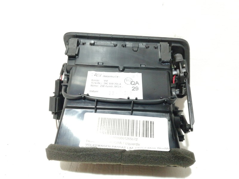 Recambio de rejilla aireadora para volkswagen passat lim. (362) edition bluemotion referencia OEM IAM 3AC819701  